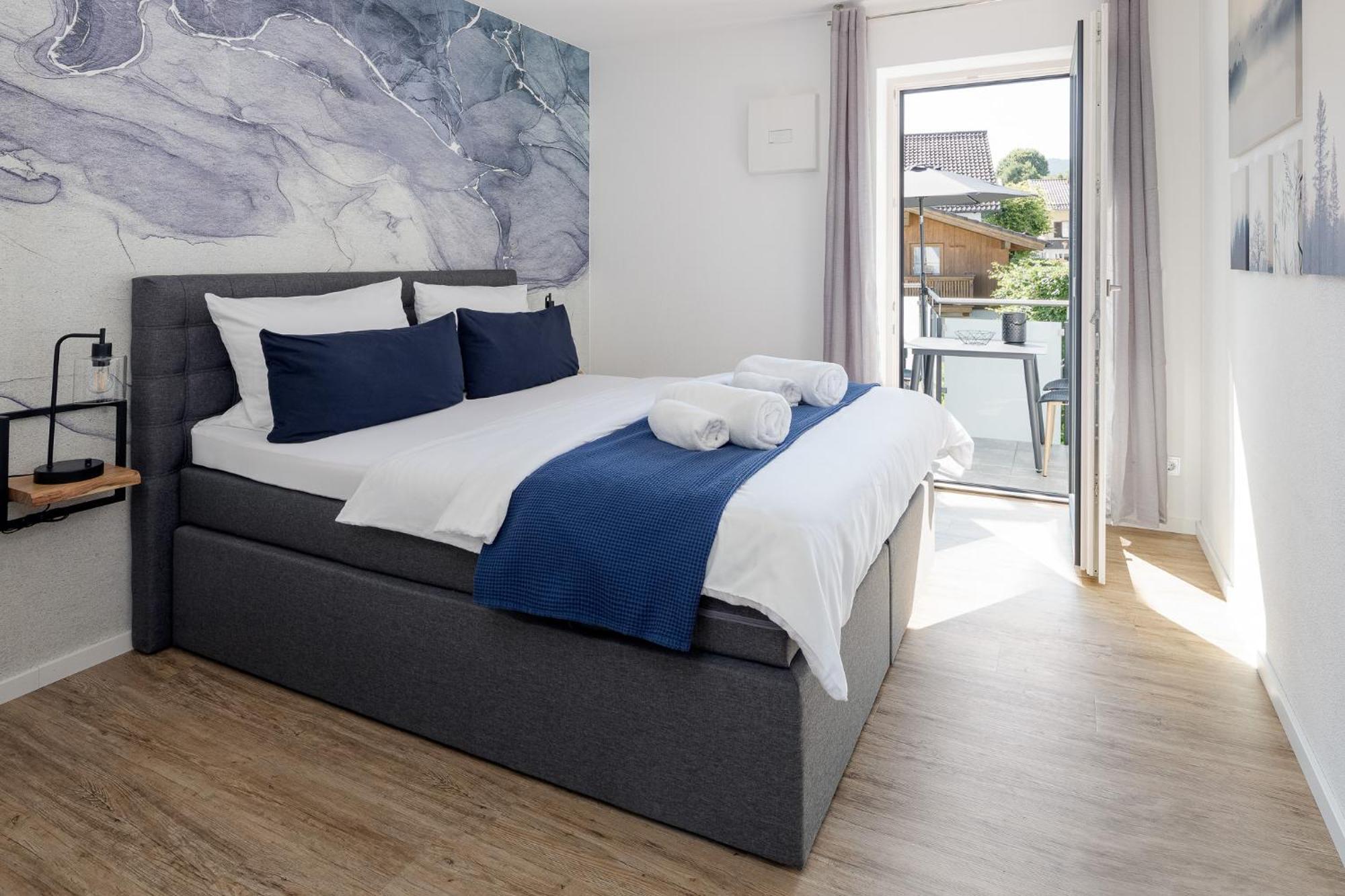 Fenjoy: Ferienapartment Mit Balkon / Zentral / Bbq Apartment